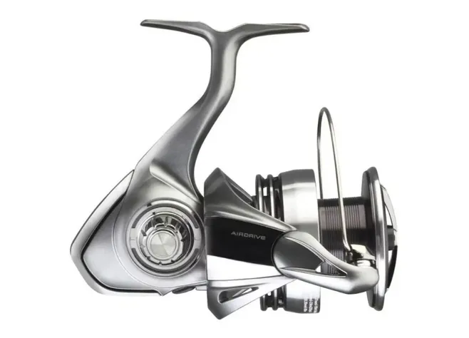 Котушка Daiwa 23 Exceler LT 2000D Фото 3